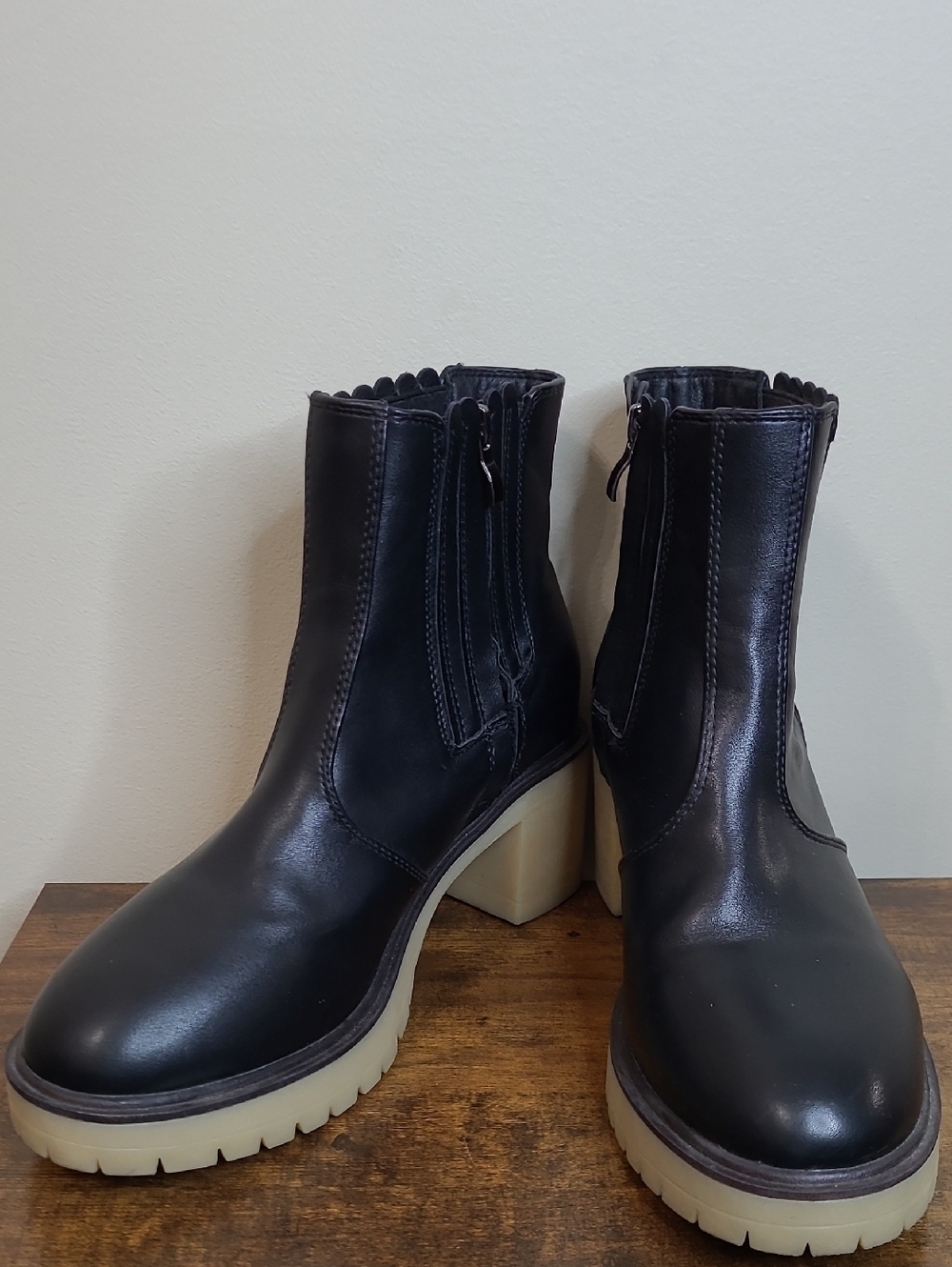 CCOCCI Black Ankle Boots with Chunky Lug Heel size 8.5